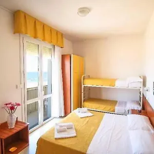 Carnaby 3*, Rimini Italië